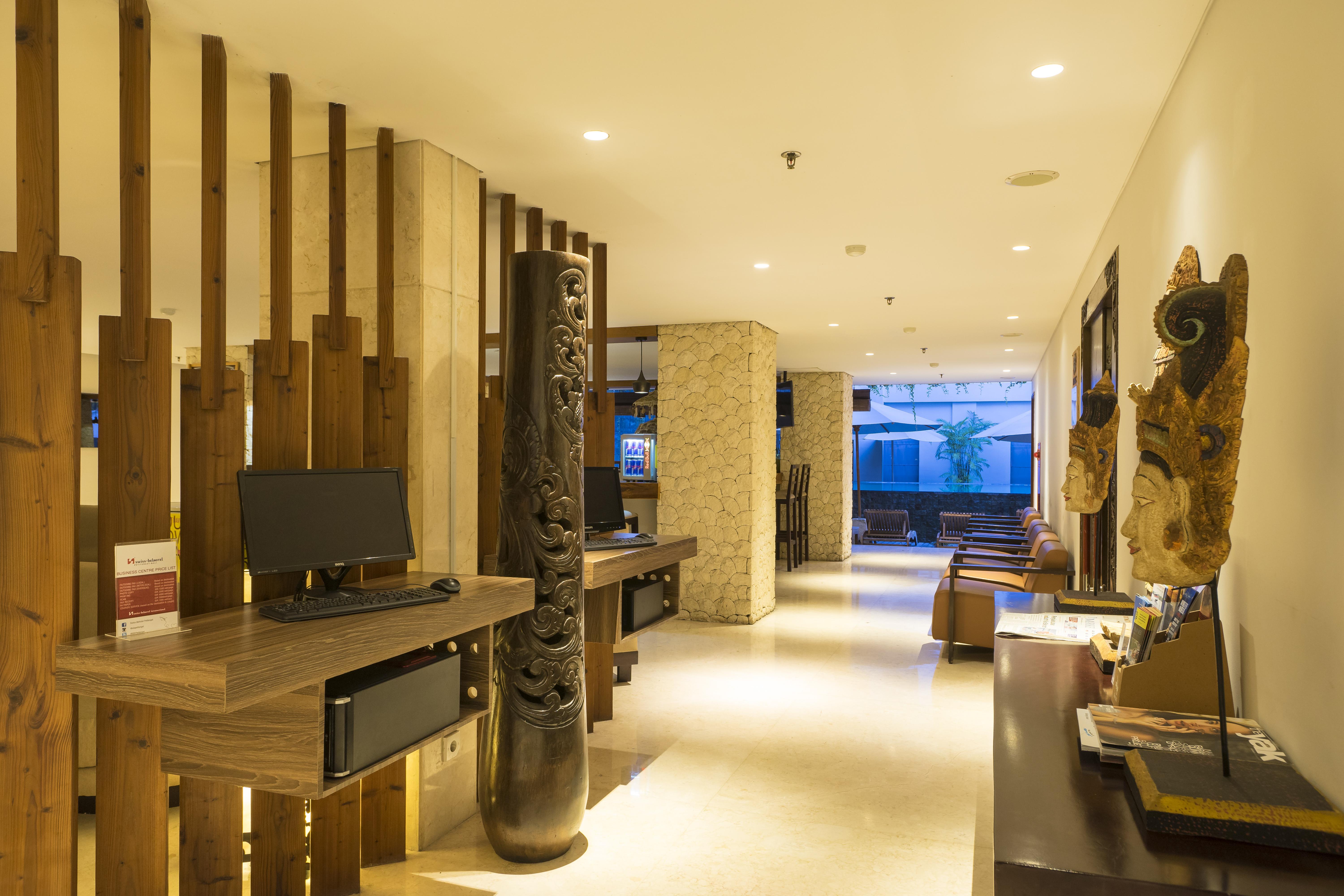 The Aveda Boutique Hotel - CHSE Certified Seminyak Extérieur photo