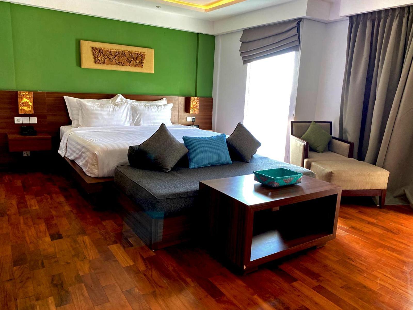 The Aveda Boutique Hotel - CHSE Certified Seminyak Extérieur photo